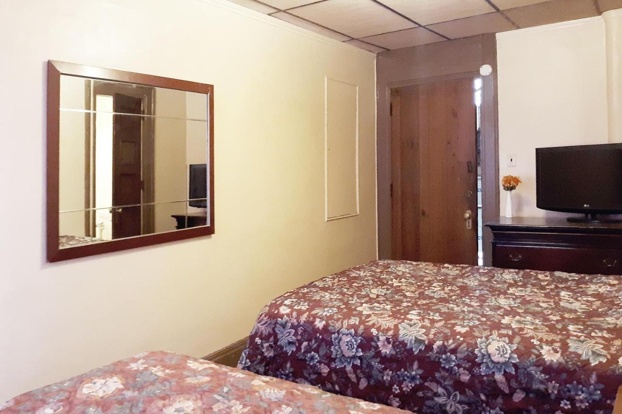 Oyo Main St Pa Hotel